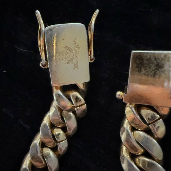 Gold plated hip hop chain 18inch Cuban link chain - Picture 7 of 9